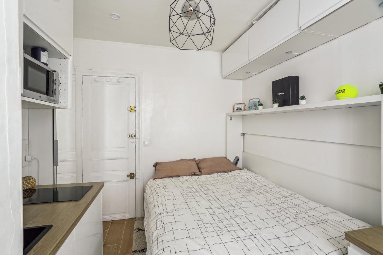 Small Comfortable Studio Near Eiffel Tower Παρίσι Εξωτερικό φωτογραφία