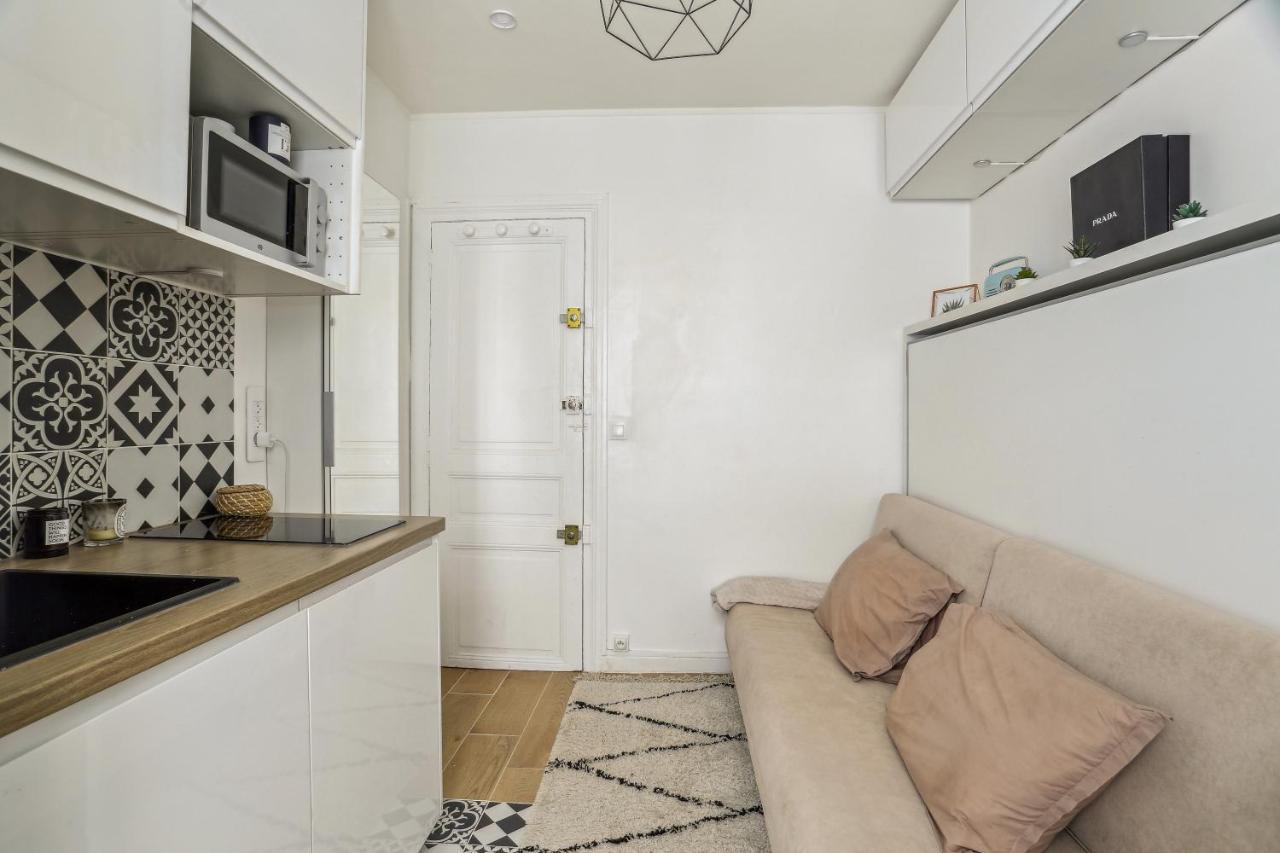 Small Comfortable Studio Near Eiffel Tower Παρίσι Εξωτερικό φωτογραφία