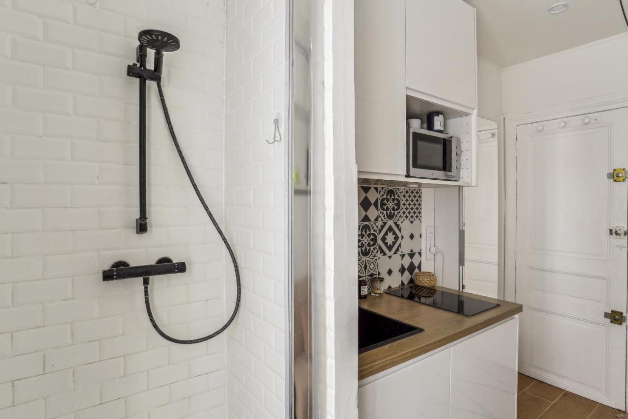 Small Comfortable Studio Near Eiffel Tower Παρίσι Εξωτερικό φωτογραφία
